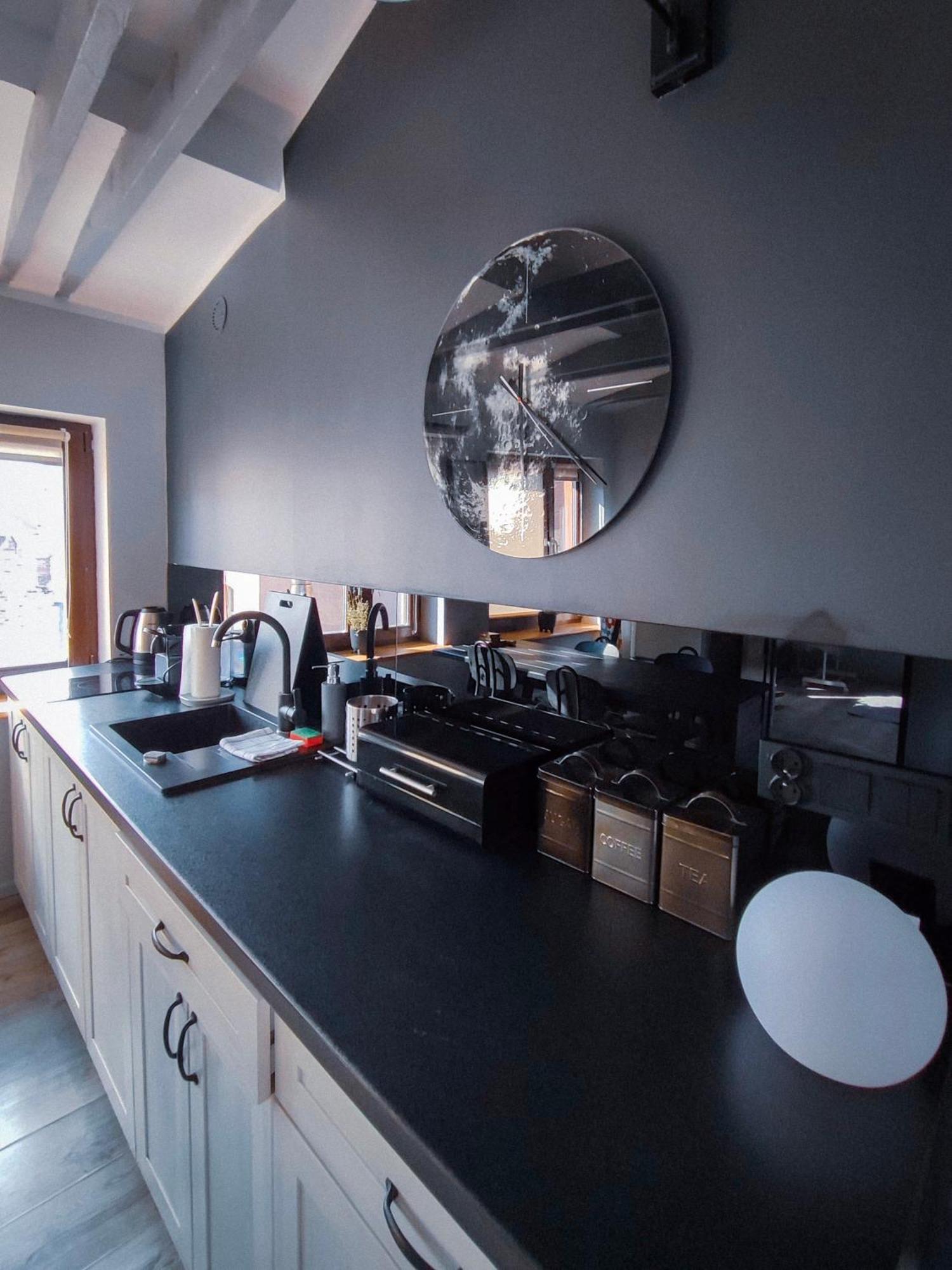Kosmos 9 - Astro By Rentoom Apartment *